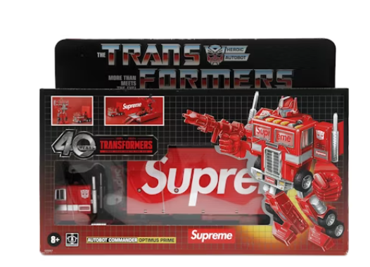 Supreme Transformers G1 Optimus Prime Figure